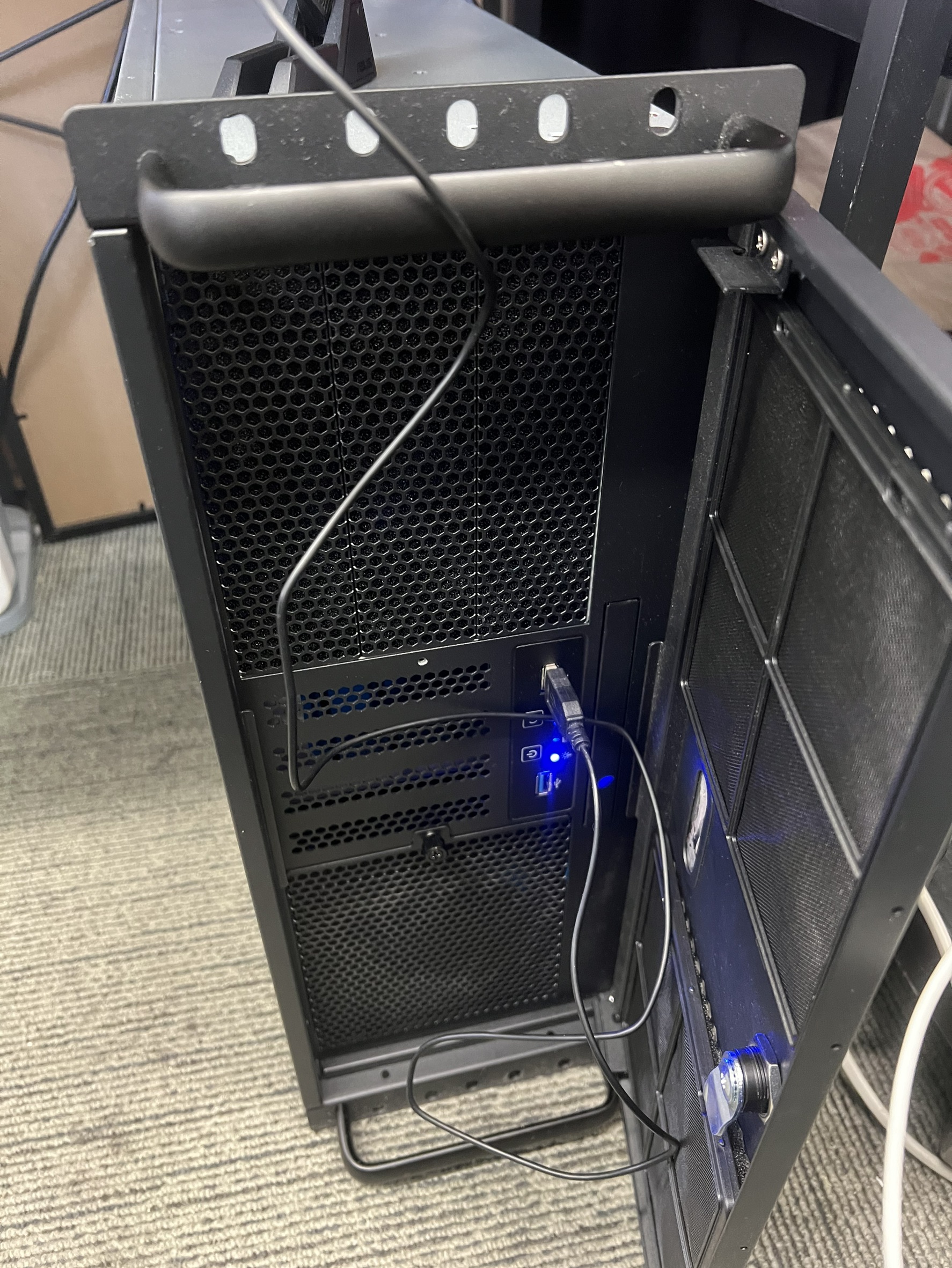 3Dアーティストの方からWindows PCを購入しました！